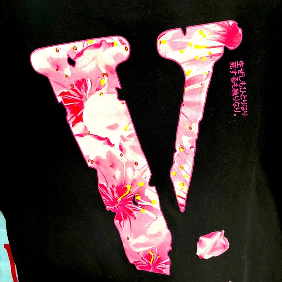 Vlone friends tee